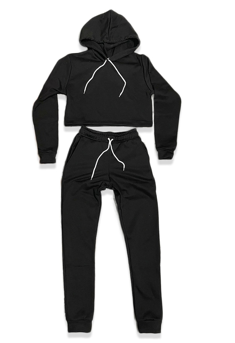 Joggingpak met korte hoodie in zwart, plat neergelegd