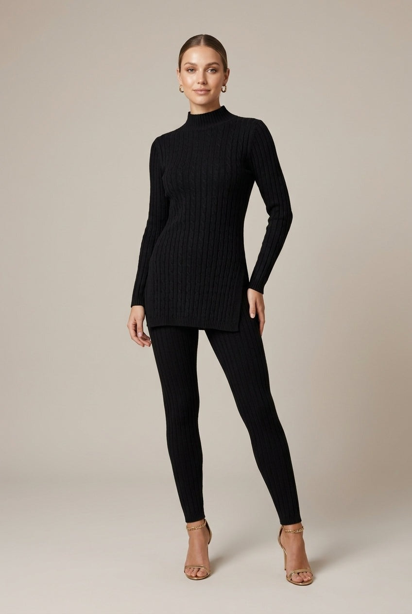 Zwart gebreid setje met tuniek met halve col en legging