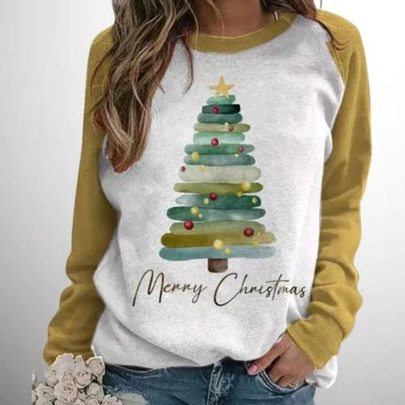 Kerstsweater met kerstboomprint in wit/mosterdgeel, gedragen