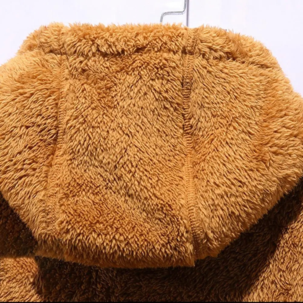 Teddyjas met capuchon voor heren in camel, close-up van de capuchon