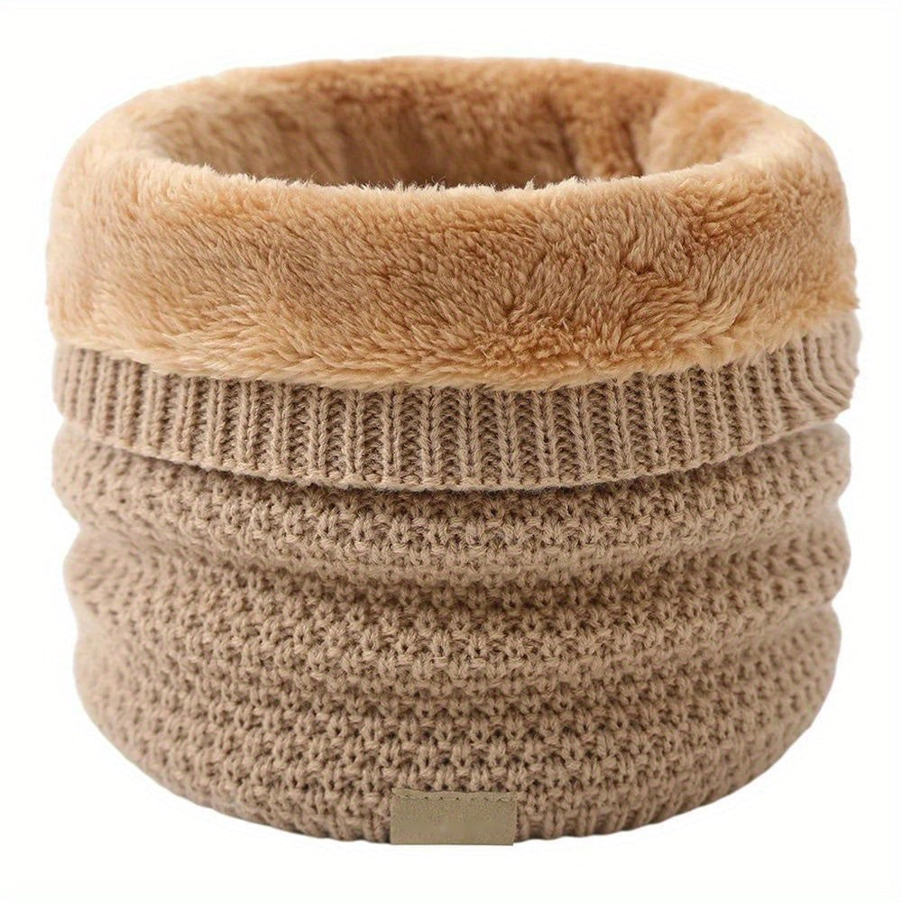 Gevoerde gebreide nekwarmer in camel, productfoto