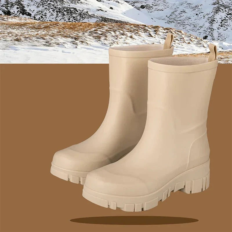 Regenlaarzen met grove profielzool in beige, halfhoog, productfoto
