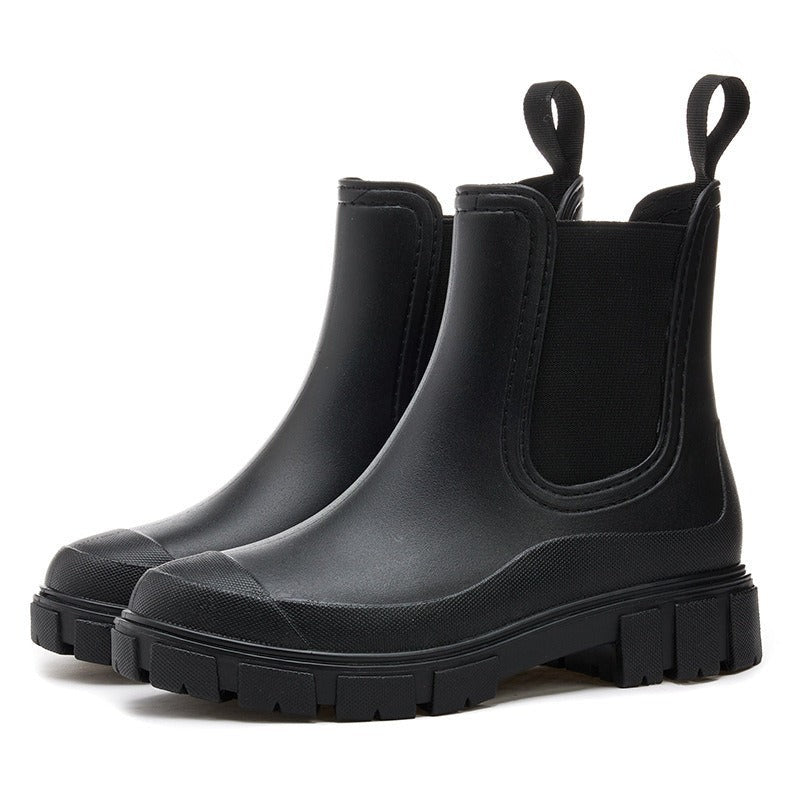 Waterdichte Chelsea boots met neuskap in zwart, productfoto