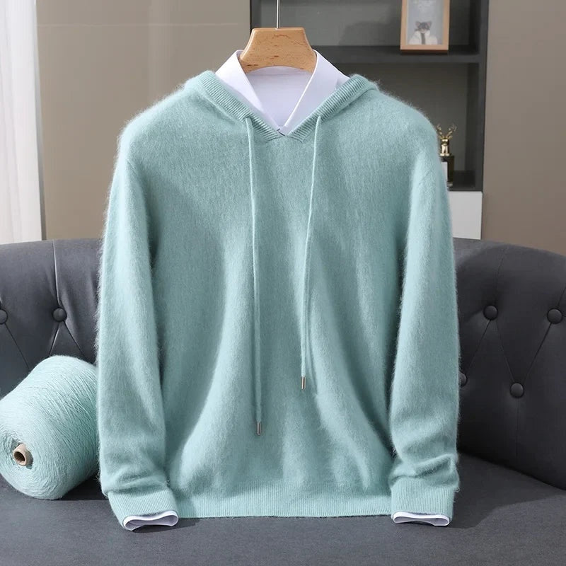 Lichte gebreide hoodie voor heren in mint, op een hanger, voorkant