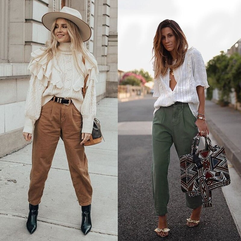 Karamelkleurige en olijfgroene barrel jeans, twee looks