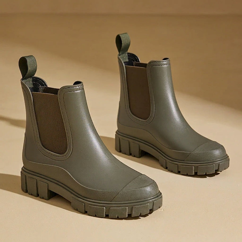 Waterdichte Chelsea boots met neuskap in olijfgroen, gestylde productfoto