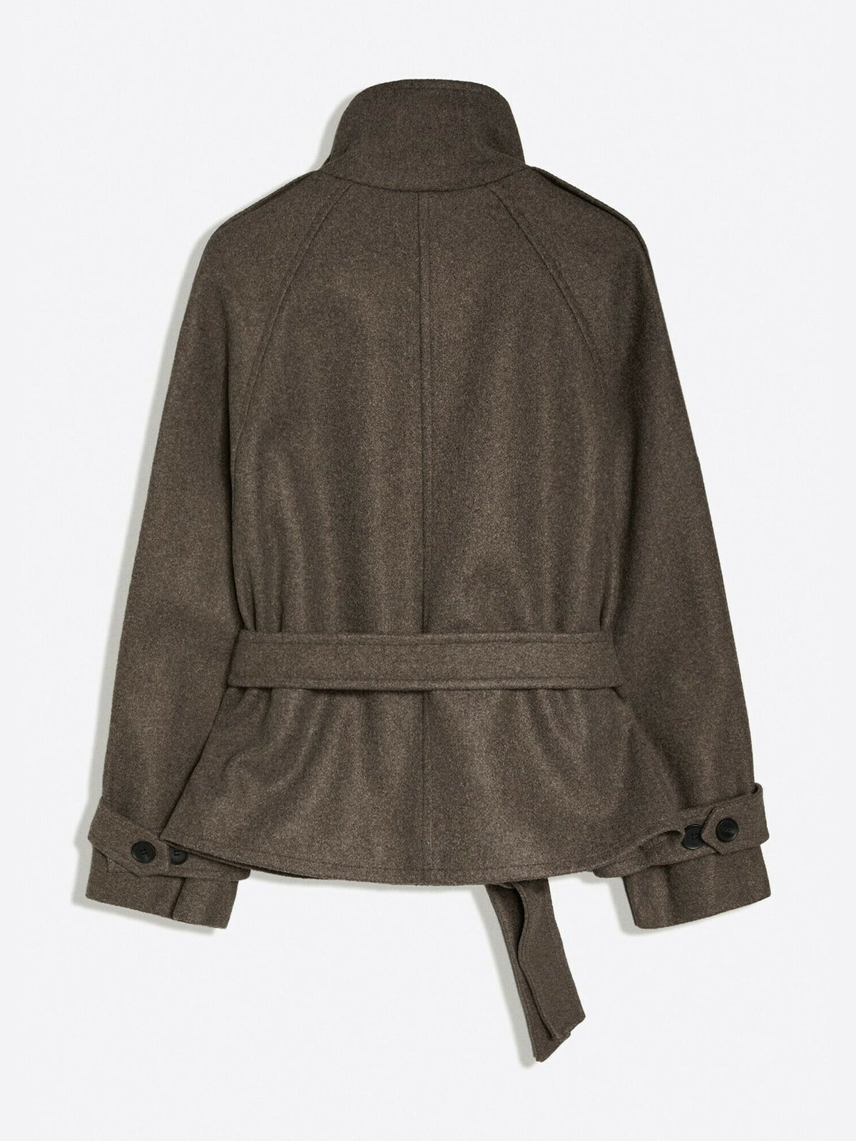 Korte trenchcoat met opstaande kraag in bruin, productfoto, achterkant