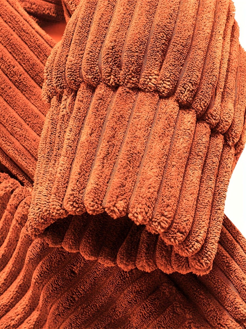 Ribcord hoodie voor heren in oranje, close-up van de geribde boord