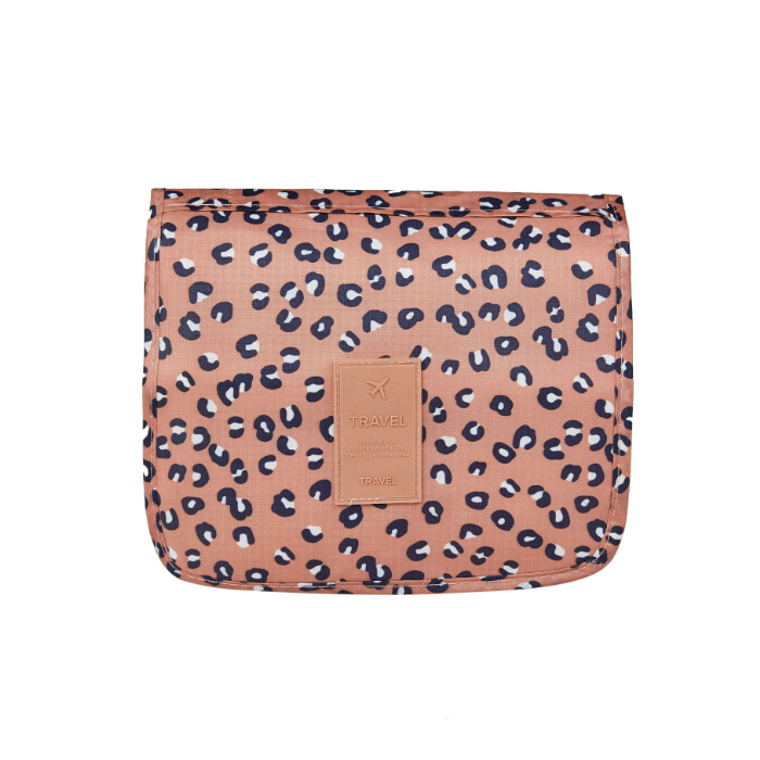 Roze toilettas met luipaardprint en klepsluiting, plat gefotografeerd | Boutique Moda