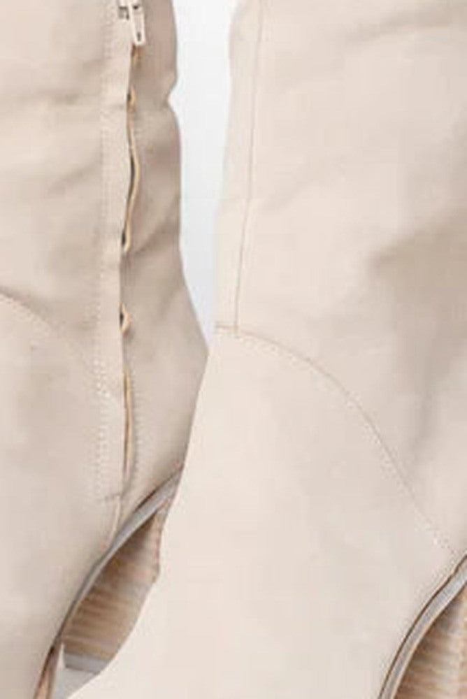 Kniehoge Laarzen, close-up