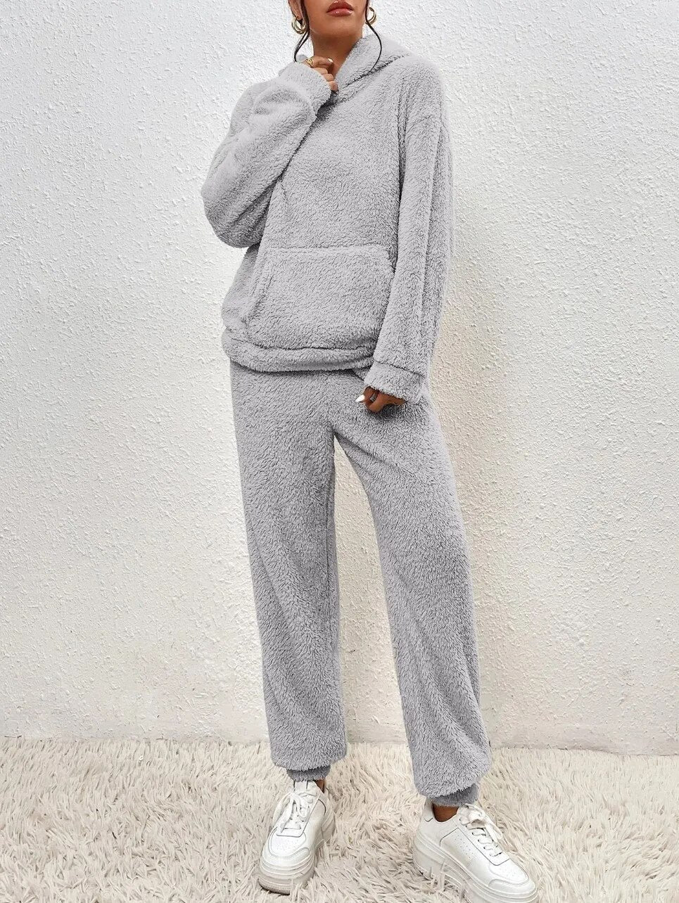 Fleece loungewear | Comfortabel | Teddyfleece | Hoodie en joggingbroek set | Loungewear voor dames-Boutique Moda