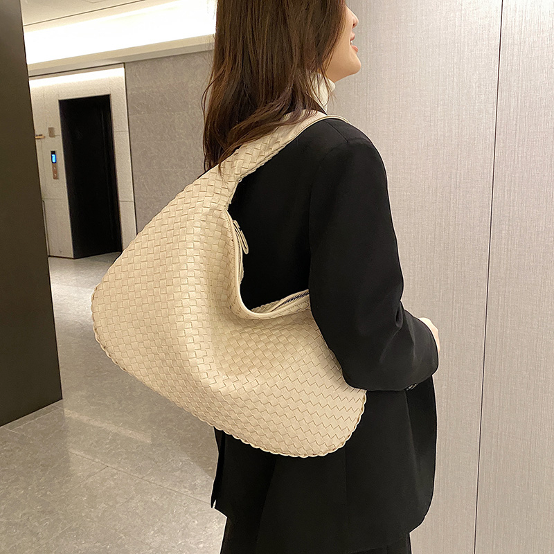 Gevlochten tas - Medium geweven slouchy hobotas voor dames-Boutique Moda
