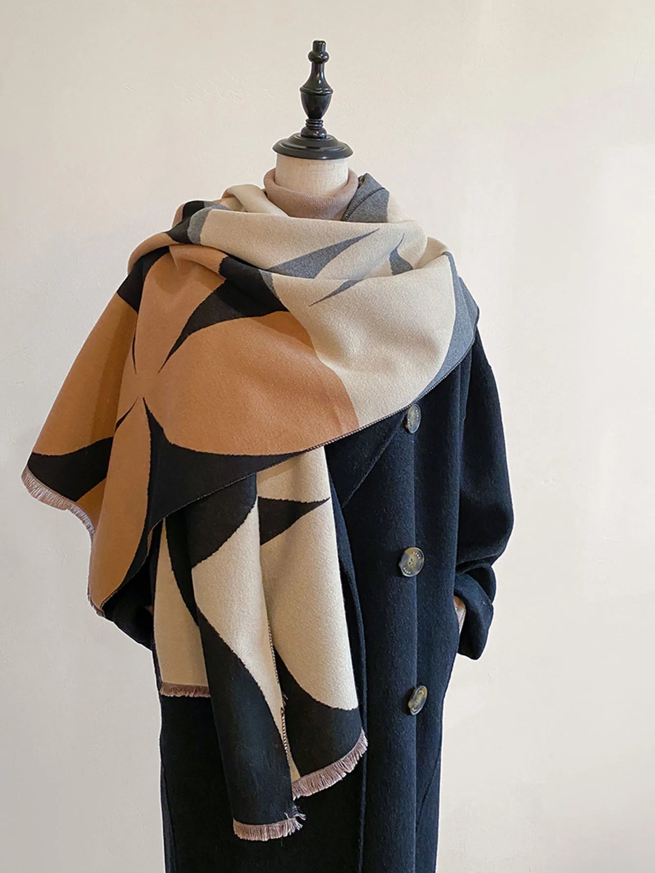 Grote sjaal - Zachte sjaal met patroon voor dames-Boutique Moda