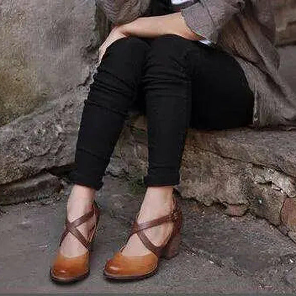 Hakken - Gesloten teen - Blokhak - Leren sandalen - Damessandalen-Boutique Moda