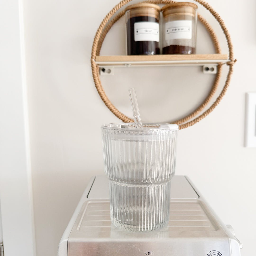 IJskoffie Glas | Ribbels met Deksel | Glazen Rietje Lekvrij-Boutique Moda