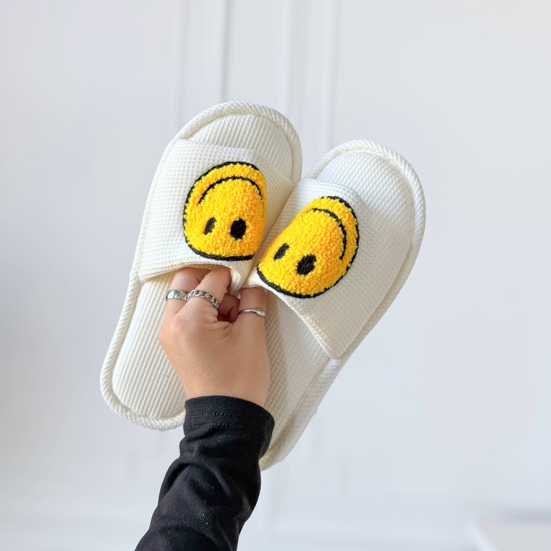 Smiley Slides | Geborduurd | Zacht Voetbed Antislip-Boutique Moda