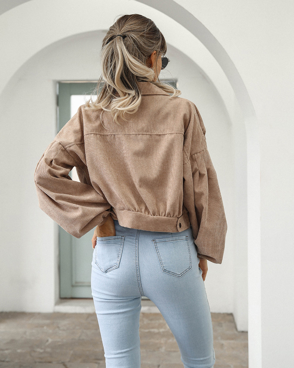 Jessica Corduroy Jacket | Trendy jasje met korte mouwen is een must-have voor dit voorjaar-Boutique Moda