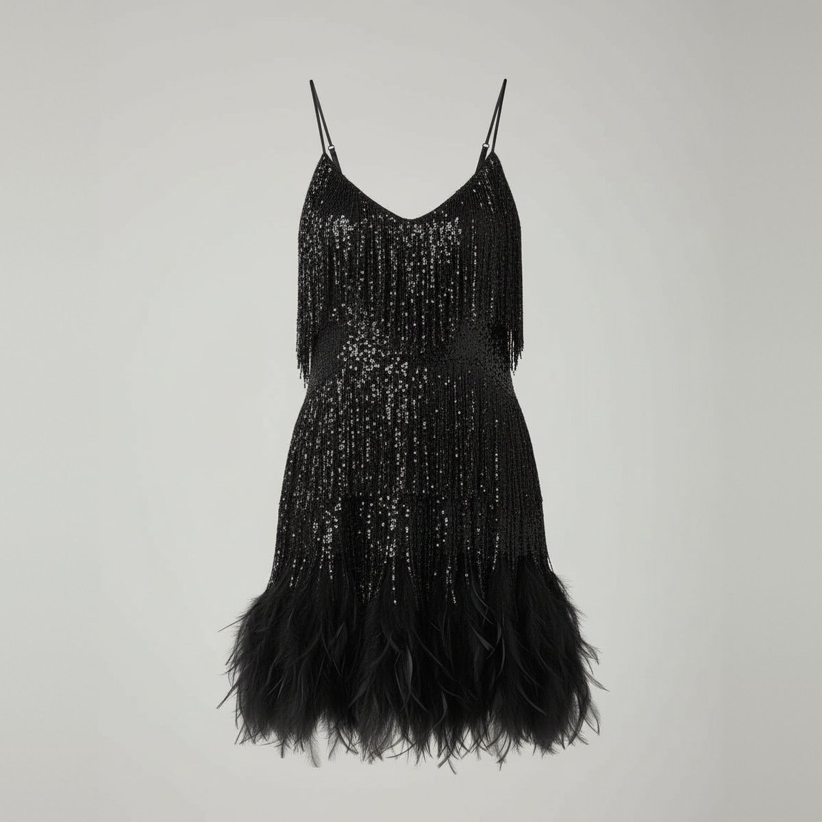Zwarte pailletten minijurk met franjes en veren, op onzichtbare mannequin | Boutique Moda