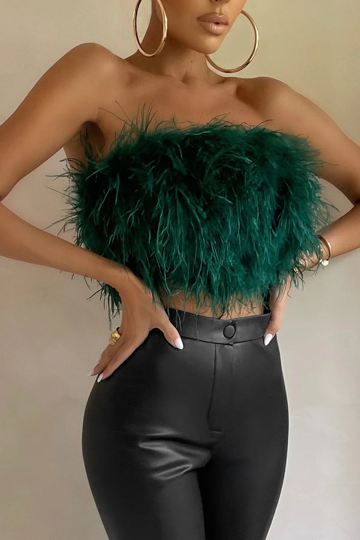 Katrine Feather Top | Stijlvolle veren crop top is een toptrend dit jaar-Boutique Moda