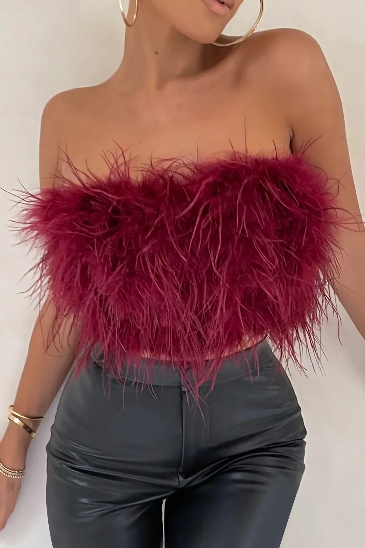 Katrine Feather Top | Stijlvolle veren crop top is een toptrend dit jaar-Boutique Moda