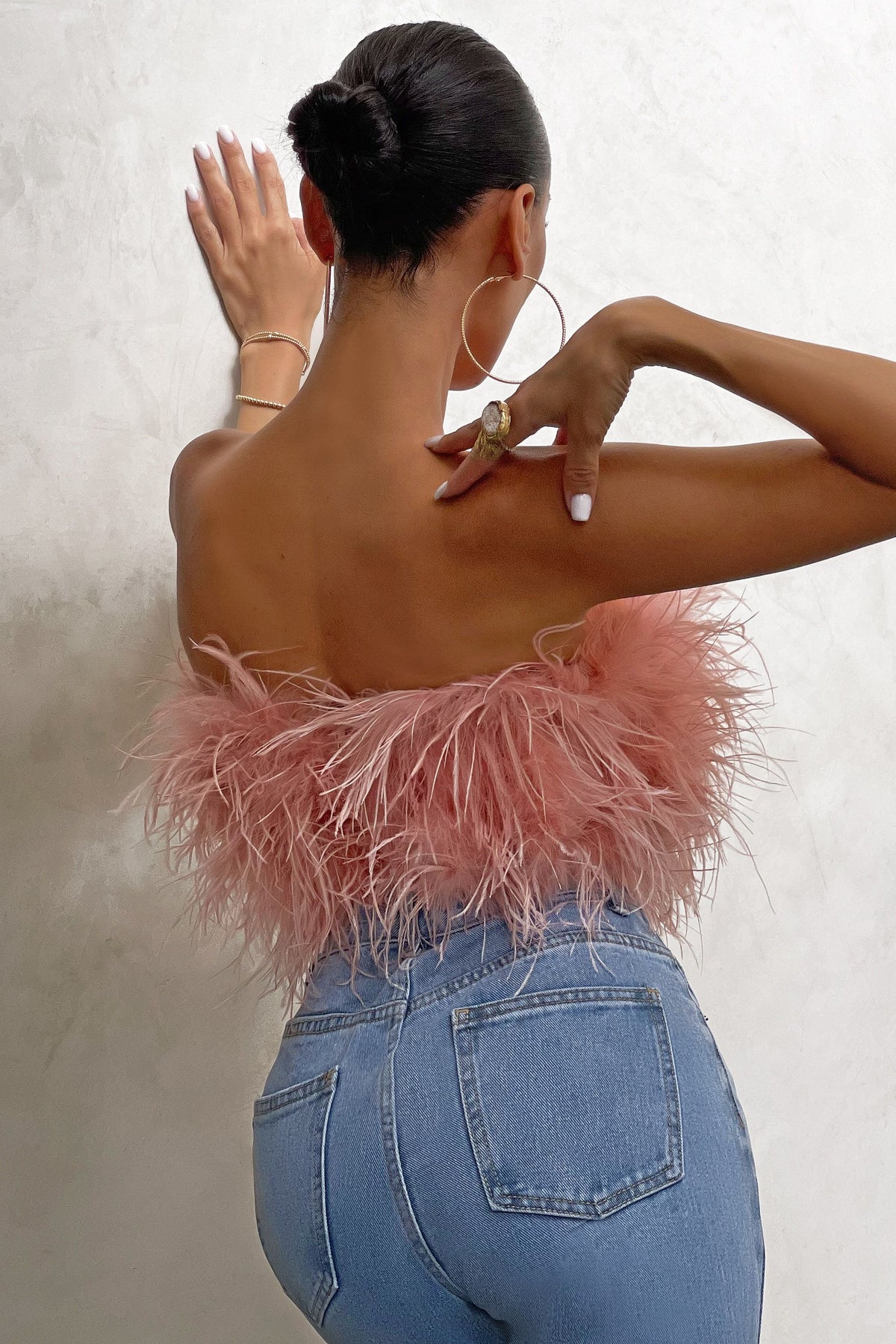 Katrine Feather Top | Stijlvolle veren crop top is een toptrend dit jaar-Boutique Moda