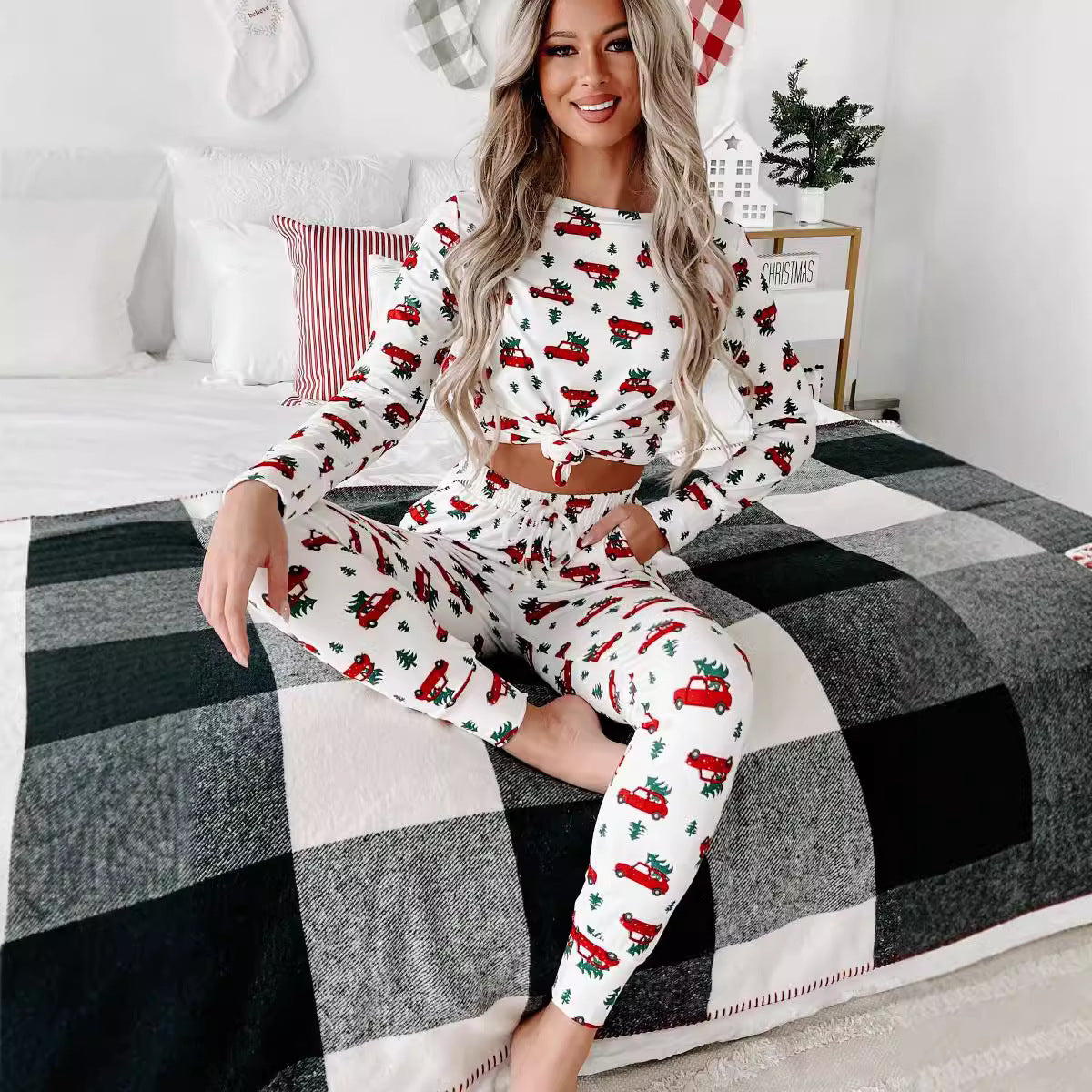 Kerstpyjama – Pyjamaset met lange mouwen en kerstboomprint voor dames-Boutique Moda