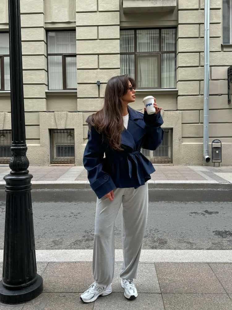 Korte Trenchcoat | Dubbelrijig | Riem | Oversized trenchcoat | Dames trenchcoat-Boutique Moda