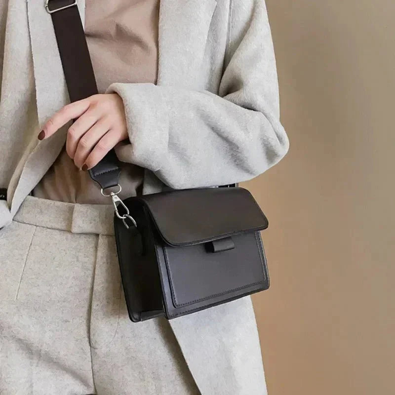 Kruistas - Mini Flip Tas met dikke band voor vrouwen-Boutique Moda