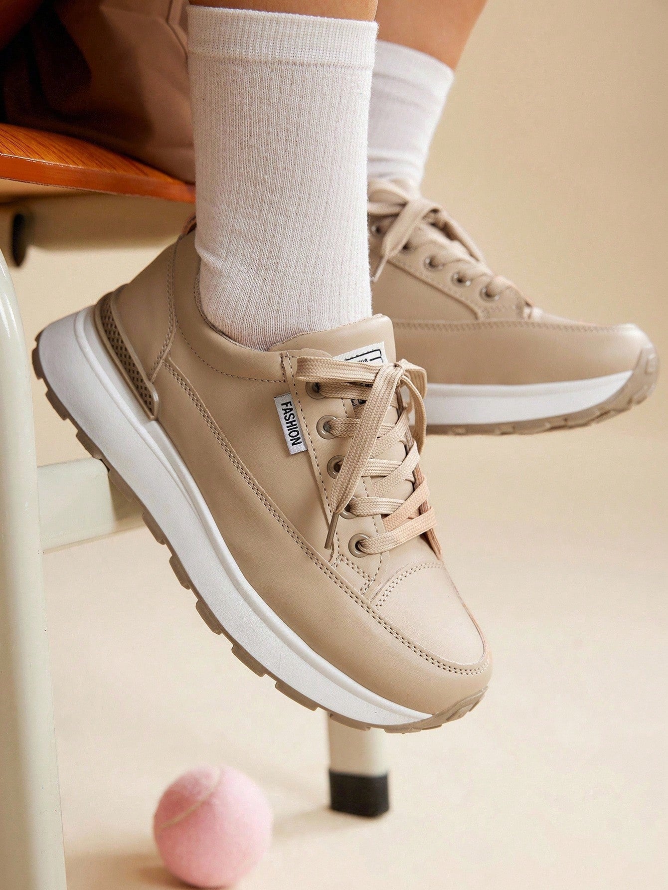 Platform sneakers - Dames sneakers met dikke zool en veters-Boutique Moda