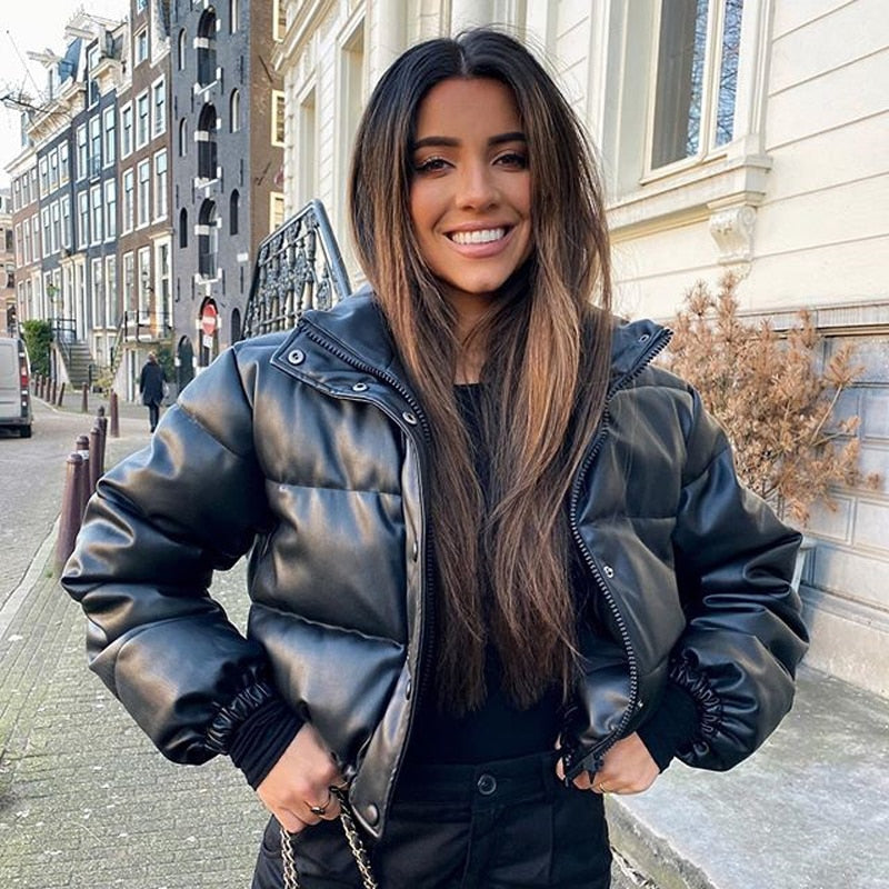 Pufferjas | Zwarte cropped winterjas voor dames