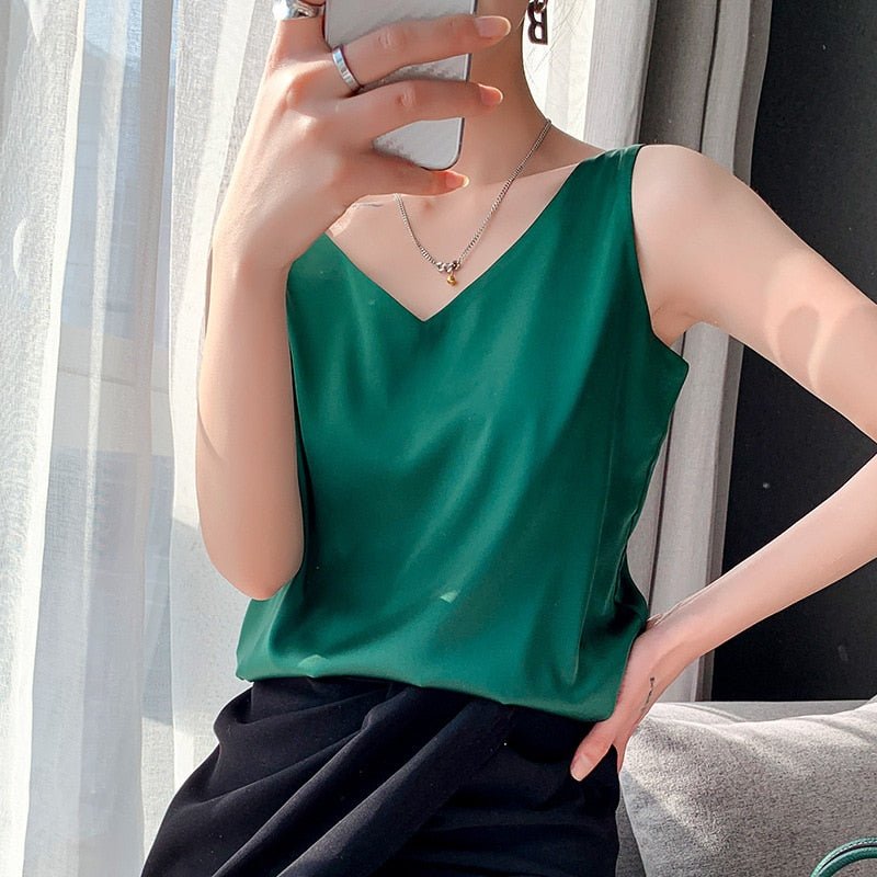 Satijnen Top - Elegante, lichte mouwloze top met V-hals voor dames-Boutique Moda