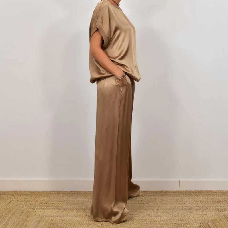 Satijnen set | Korte mouwen | Wijde pijpen | Tweedelige set | Dameskleding-Boutique Moda