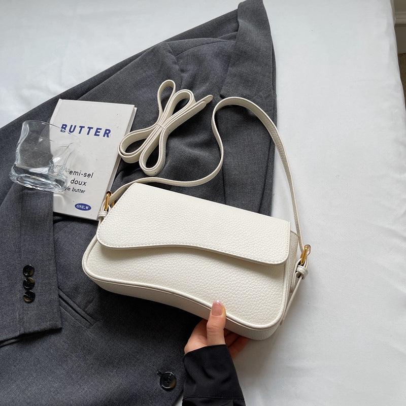 Schoudertas - Kleine, stijlvolle handtas van kunstleer voor dames-Boutique Moda