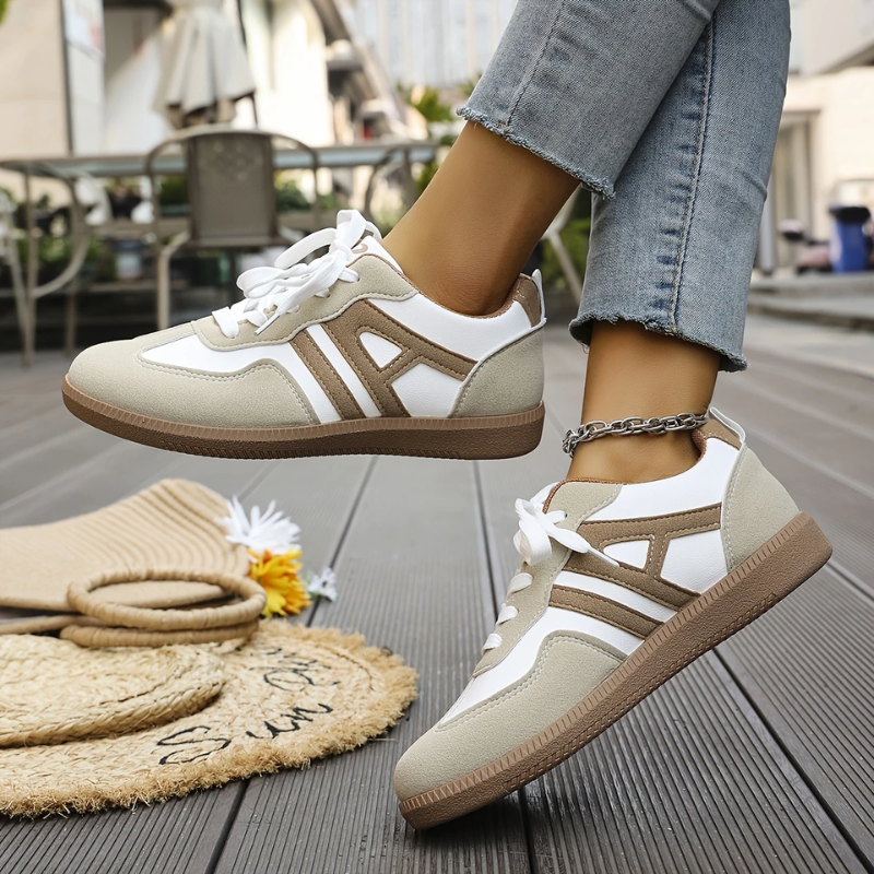Sneakers | Beige | Veters | Casual sneakers | Damesschoenen-Boutique Moda