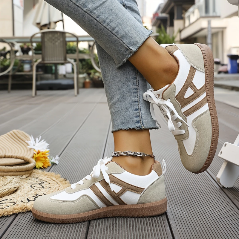 Sneakers | Beige | Veters | Casual sneakers | Damesschoenen-Boutique Moda