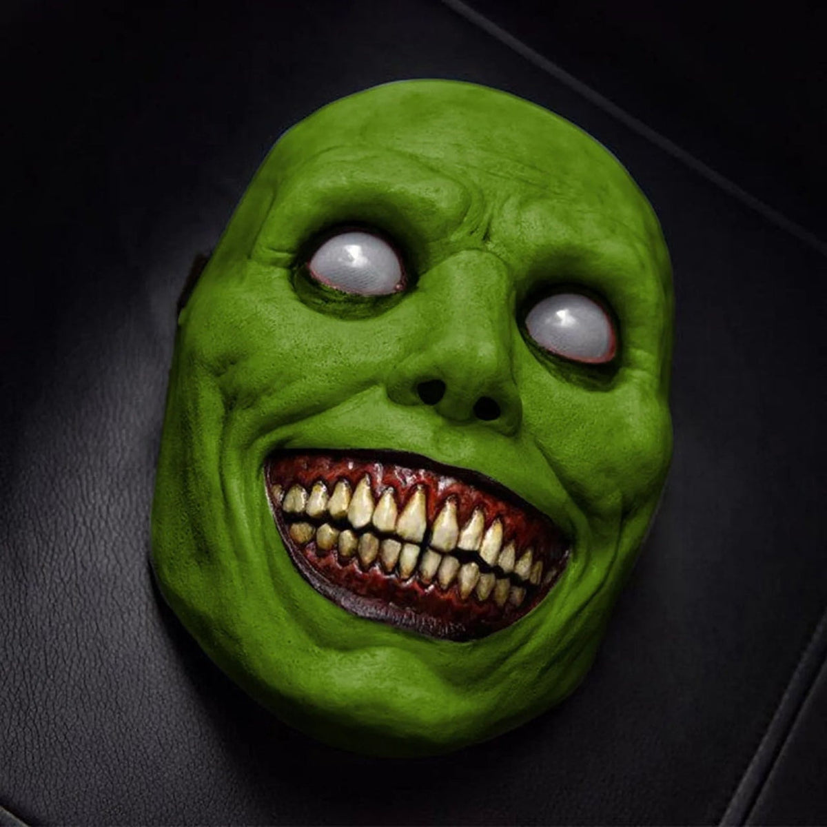 Grijnzend Demonen Masker | Latex | Wit of Groen | Halloween