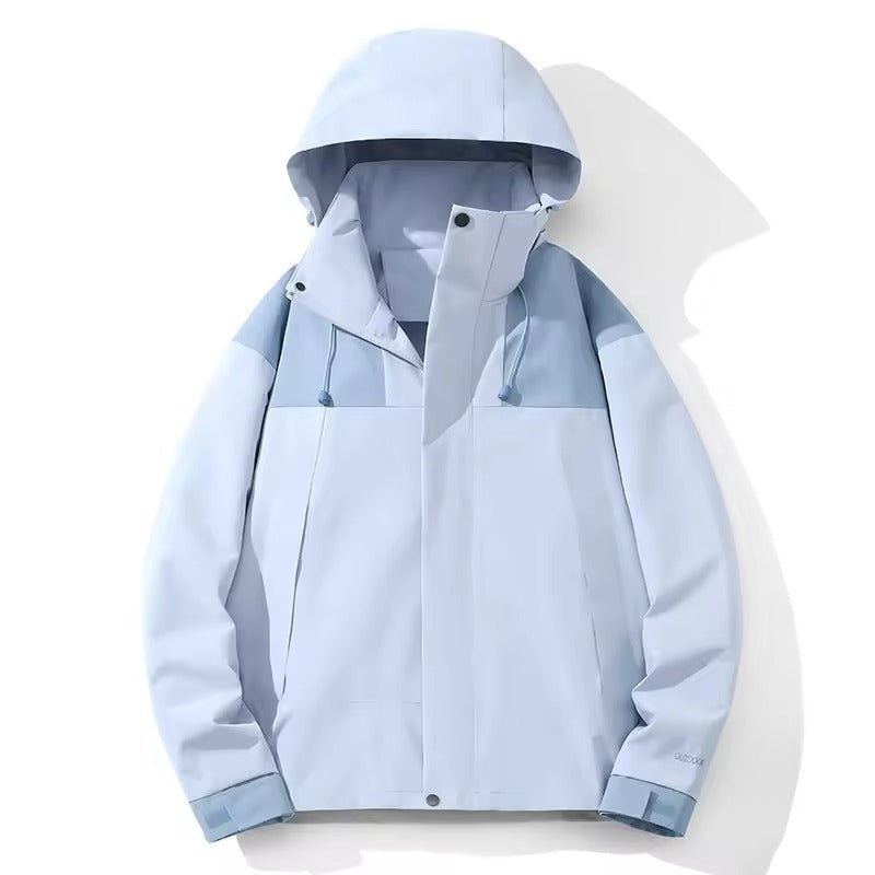 Lichtblauwe outdoorjas met capuchon, los op onzichtbare mannequin getoond | Boutique Moda