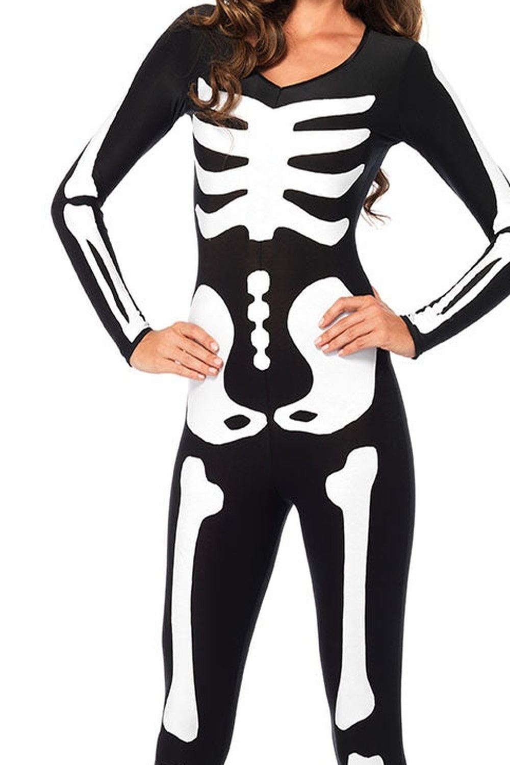 Close-up van de skeletprint op de catsuit