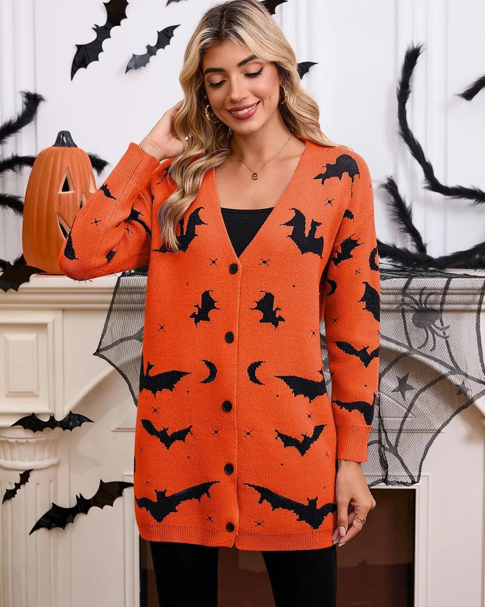Oranje vest met zwarte vleermuizen, dichtgeknoopt