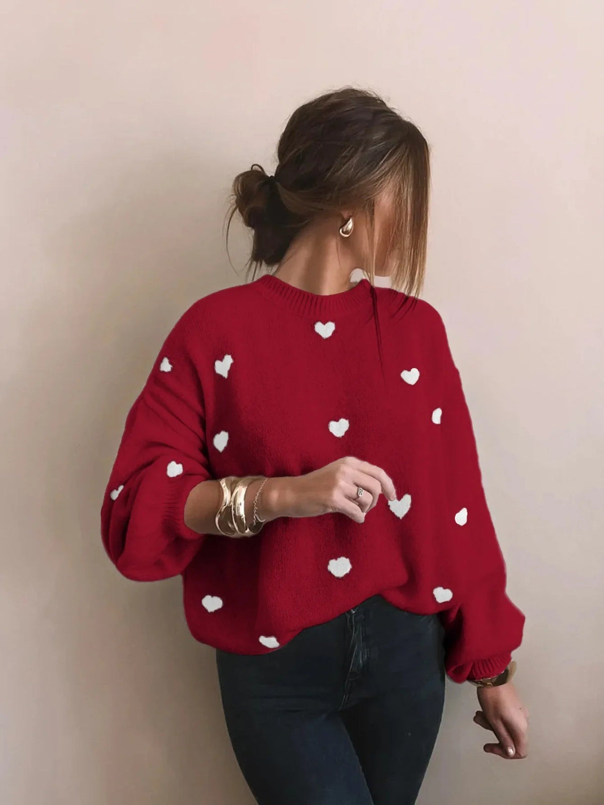Rode oversized trui met witte hartjes en ballonmouwen