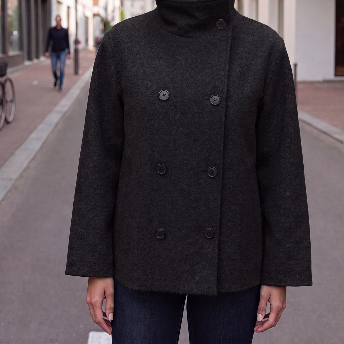 Double breasted jas in zwart met opstaande kraag | Boutique Moda