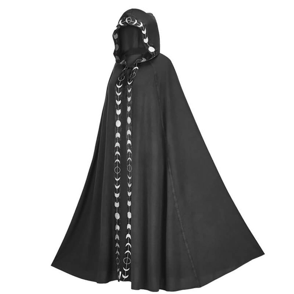 Zwarte middeleeuwse cape met capuchon en witte maanfase print, op paspop getoond | Boutique Moda