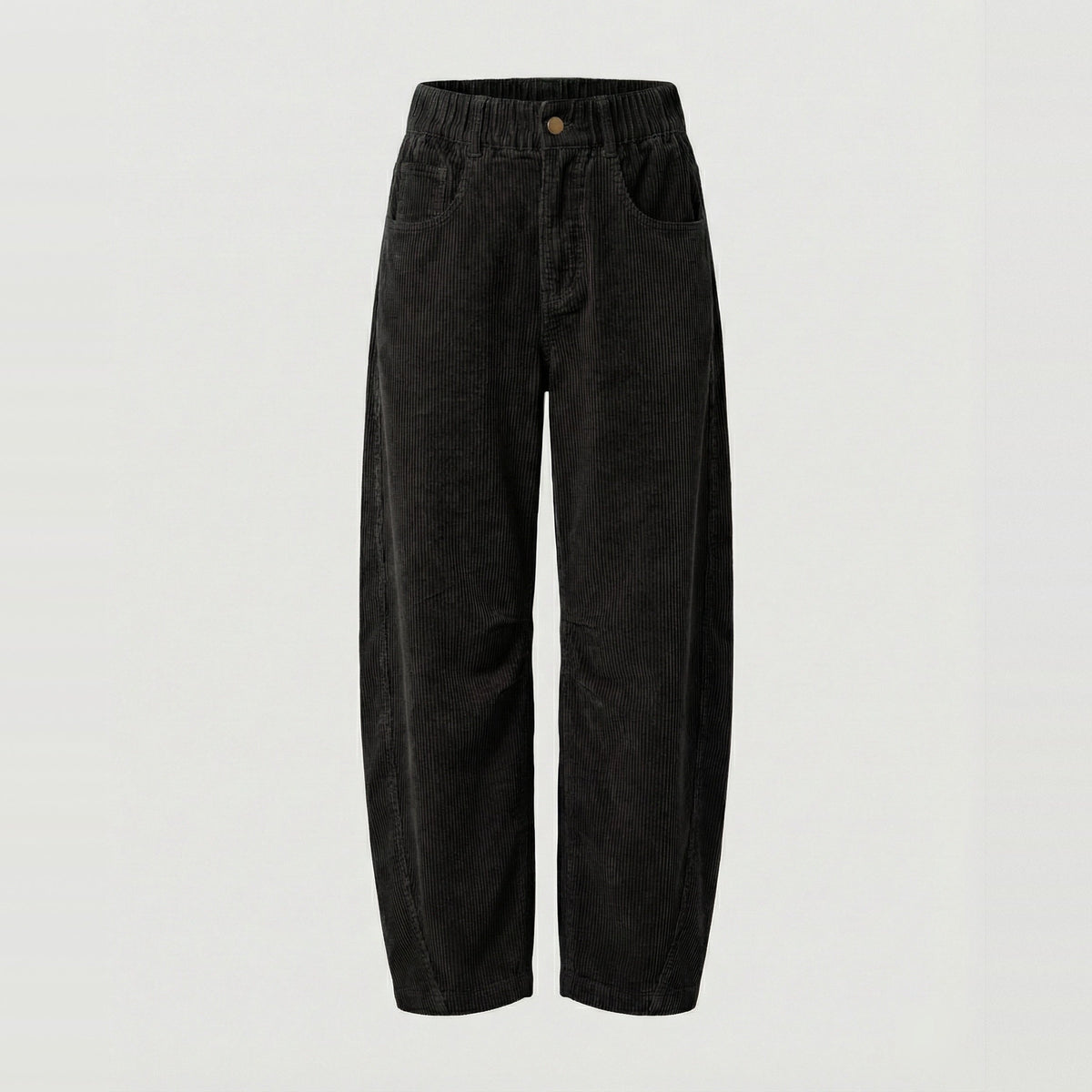 Zwarte corduroy broek met wijde pijpen, platliggend gefotografeerd tegen effen achtergrond | Boutique Moda