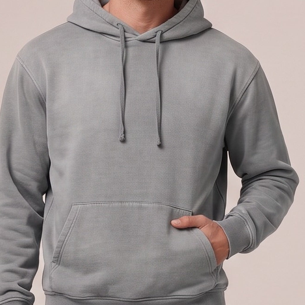Grijze hoodie met capuchon en trekkoord, gedragen door een man | Boutique Moda