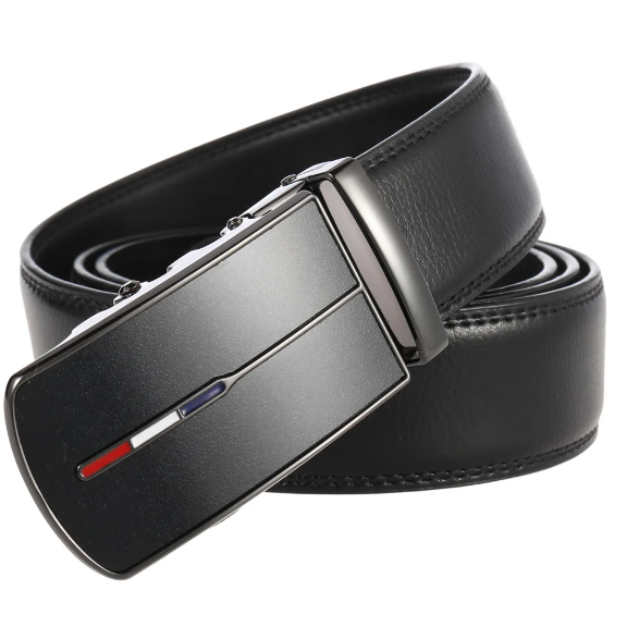 Zwarte leren riem met automatische gesp, plat neergelegd | Boutique Moda