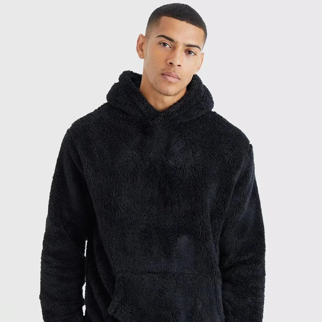 Teddy hoodie voor heren in zwart, gedragen, voorkant