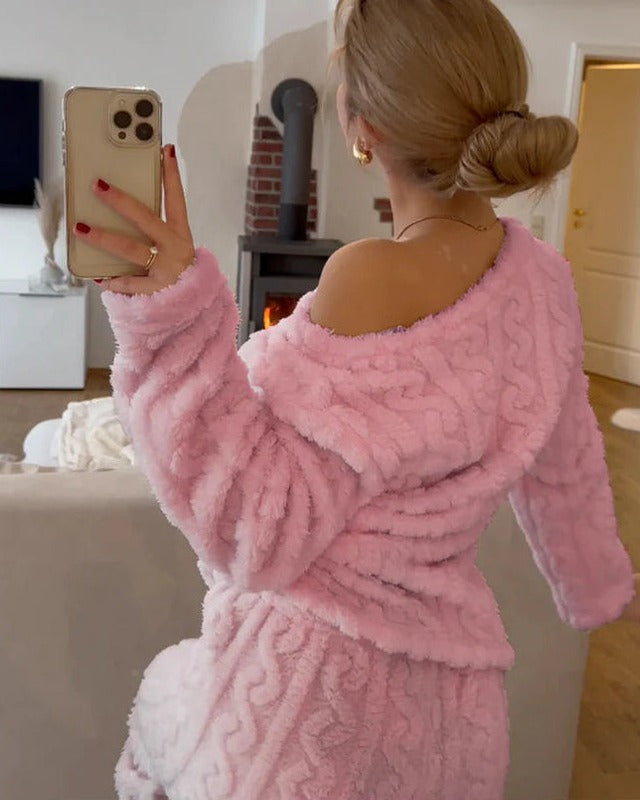 Roze pluizige fleece pyjama, achterkant