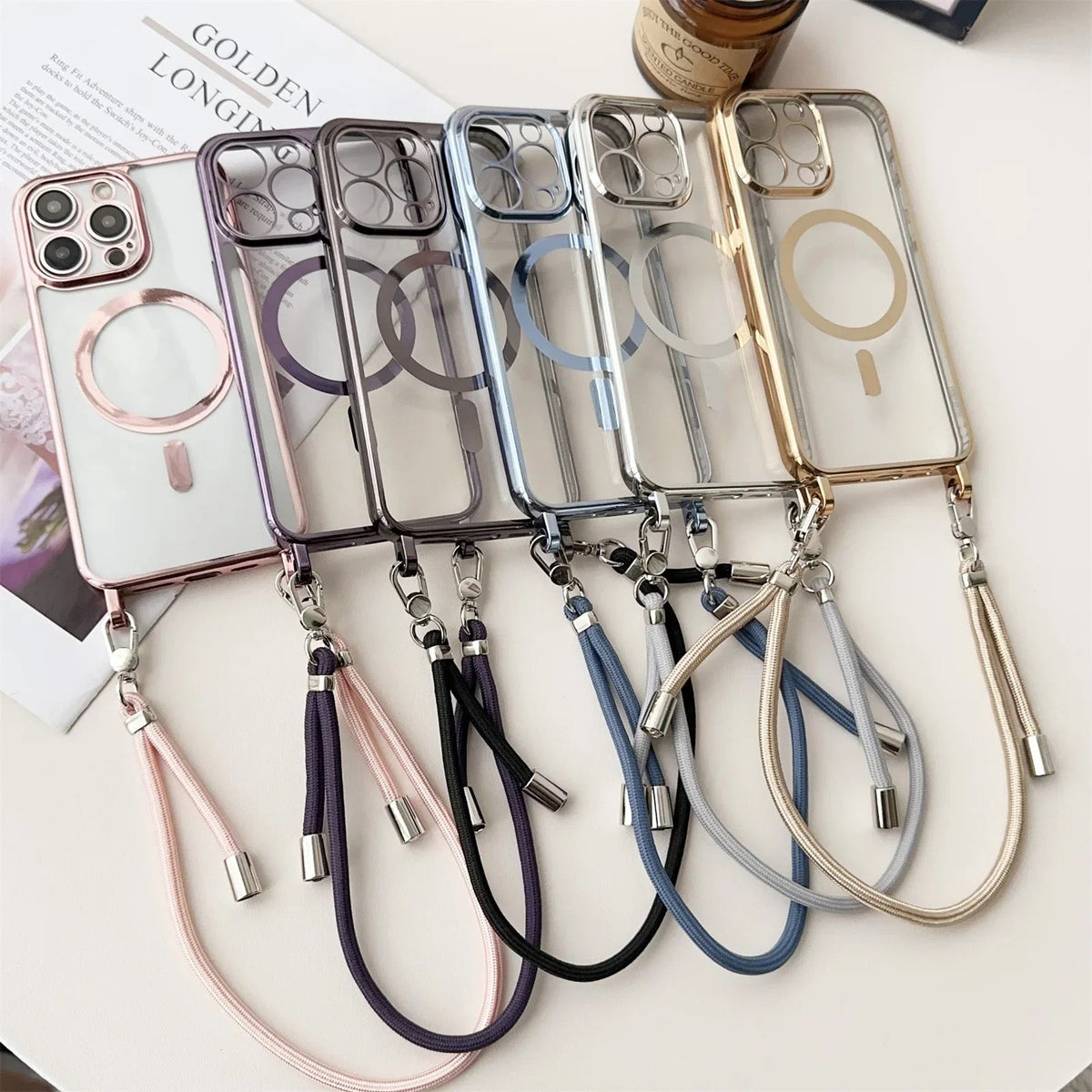 Doorzichtige telefoonhoesjes met magnetische ring en verwisselbare koorden in diverse kleuren | Boutique Moda