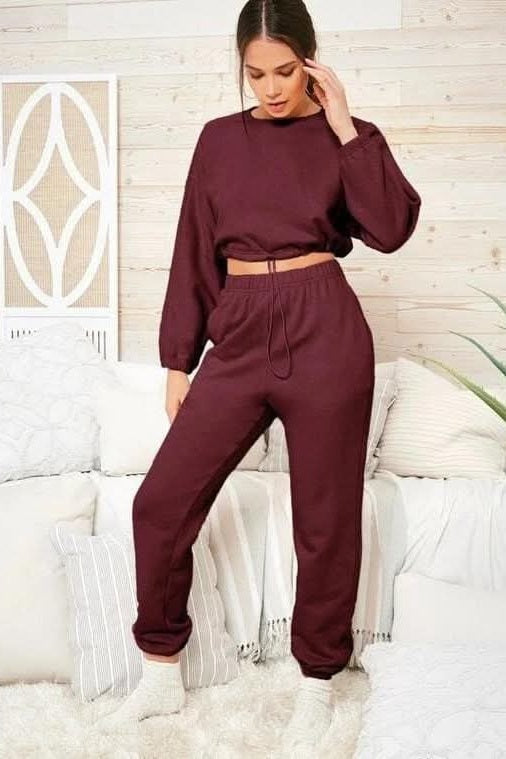 Set met korte sweater en joggingbroek in bordeaux, vooraanzicht