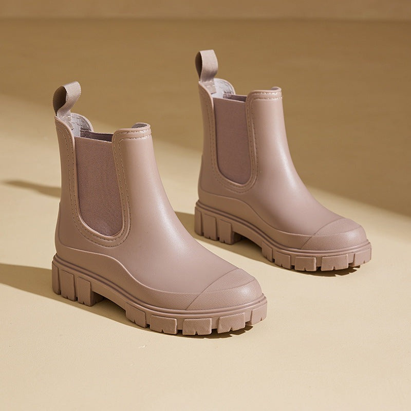 Chelsea-regenlaarsjes met neuskap in taupe, productfoto